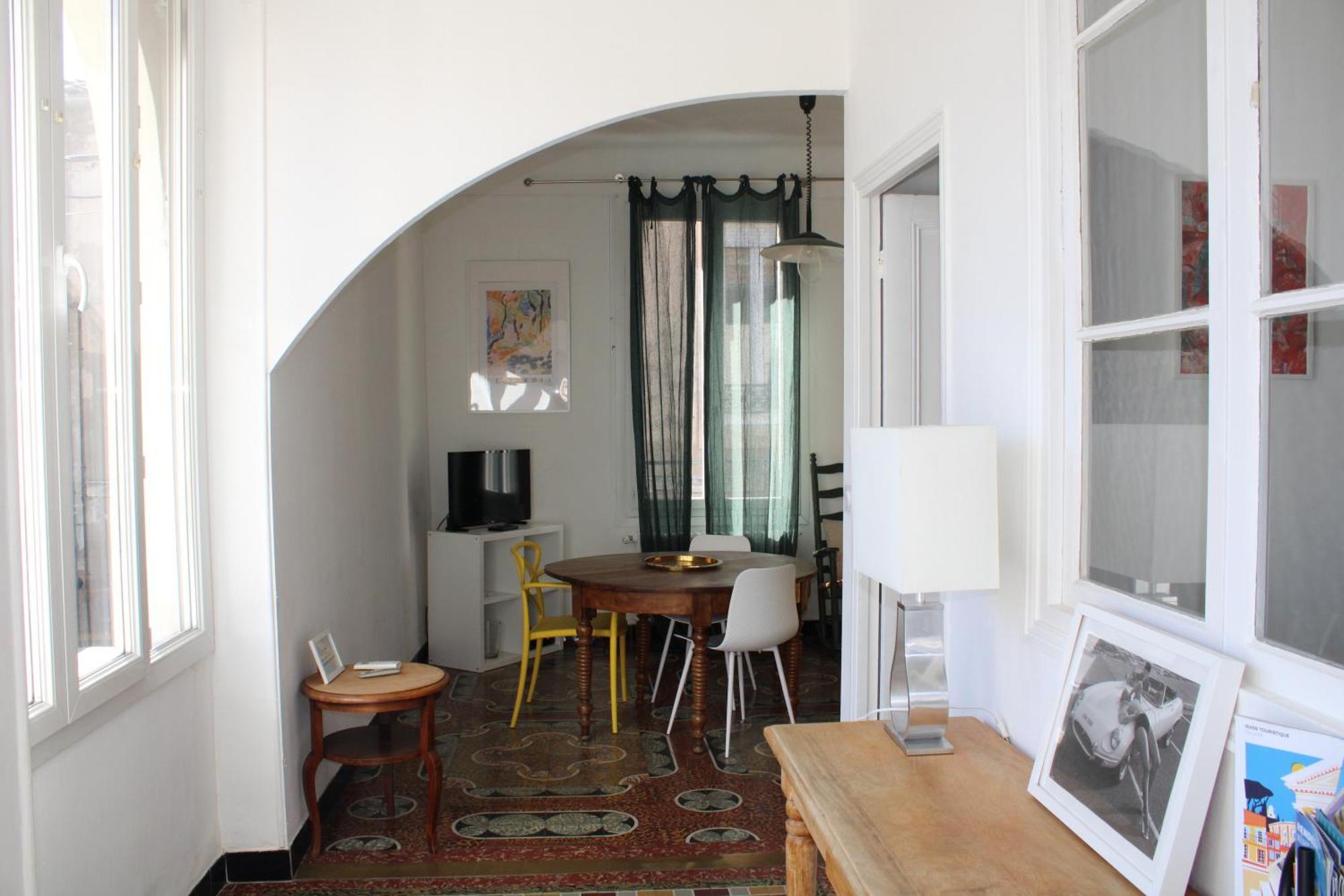 Superbe Appartement Avec Parking Sur Place ニーム エクステリア 写真